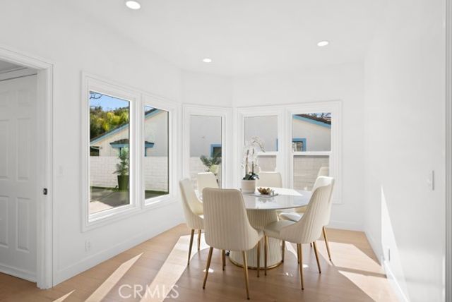 9514 Oakridge Place, Chatsworth (los Angeles), CA 91311