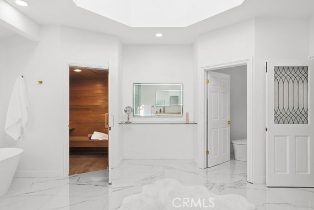 9514 Oakridge Place, Chatsworth (los Angeles), CA 91311