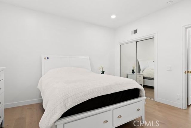 9514 Oakridge Place, Chatsworth (los Angeles), CA 91311