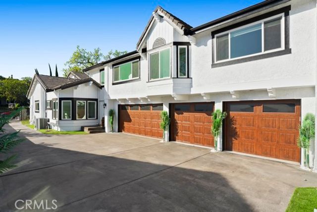 9514 Oakridge Place, Chatsworth (los Angeles), CA 91311