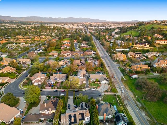 9514 Oakridge Place, Chatsworth (los Angeles), CA 91311