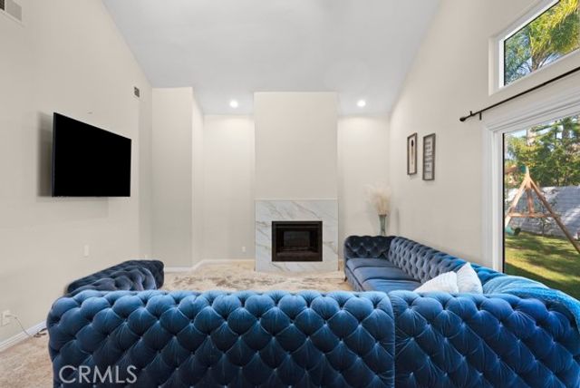 9514 Oakridge Place, Chatsworth (los Angeles), CA 91311