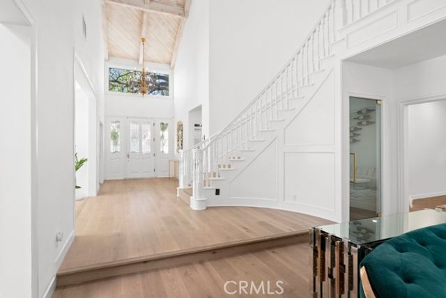 9514 Oakridge Place, Chatsworth (los Angeles), CA 91311