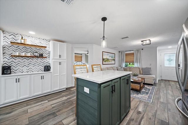 852 ACADIA ROAD, Venice, FL 34293