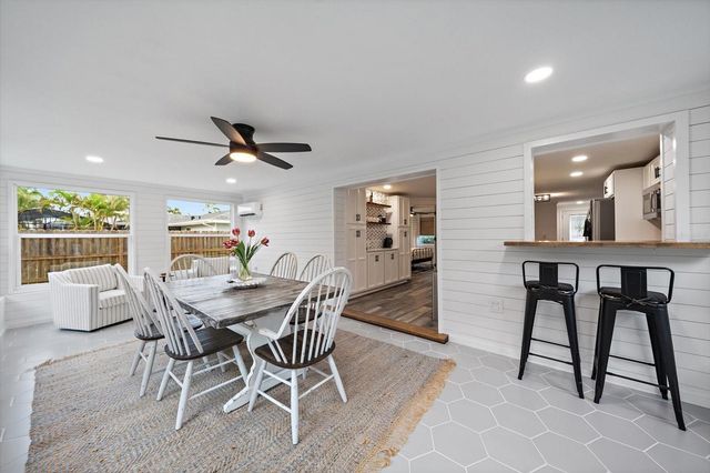852 ACADIA ROAD, Venice, FL 34293