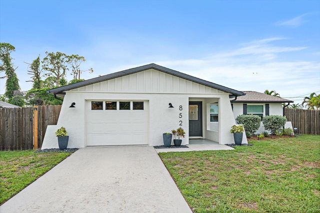 852 ACADIA ROAD, Venice, FL 34293
