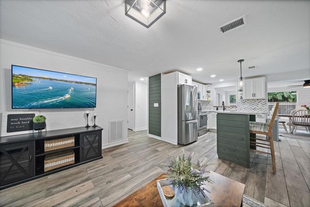 852 ACADIA ROAD, Venice, FL 34293