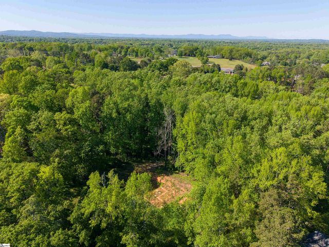 6 Stratton Place, Greenville, SC 29615