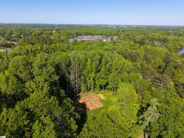 6 Stratton Place, Greenville, SC 29615