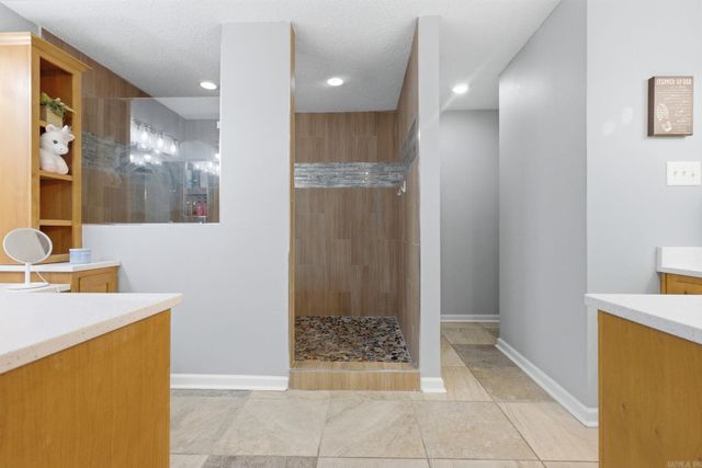 9811 Miller Rd, Sherwood, AR 72120