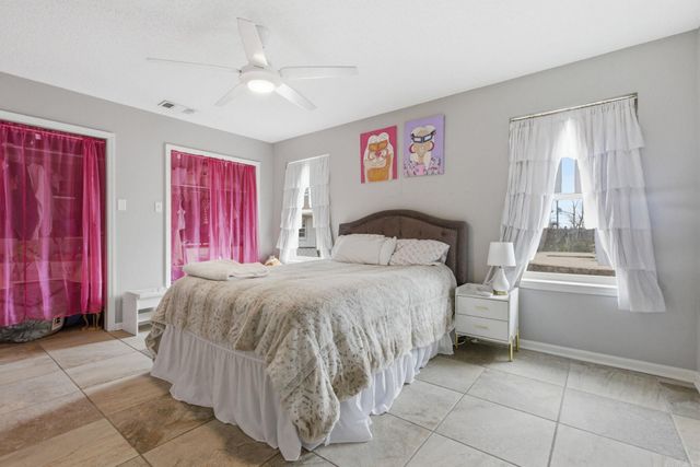 9811 Miller Rd, Sherwood, AR 72120