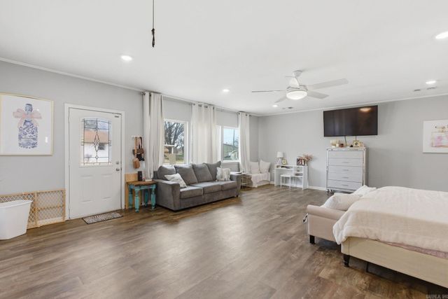 9811 Miller Rd, Sherwood, AR 72120