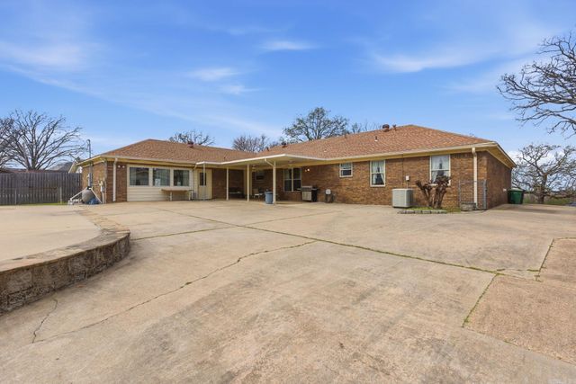 9811 Miller Rd, Sherwood, AR 72120