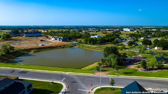 125 Ash Parkway, La Vernia, TX 78121