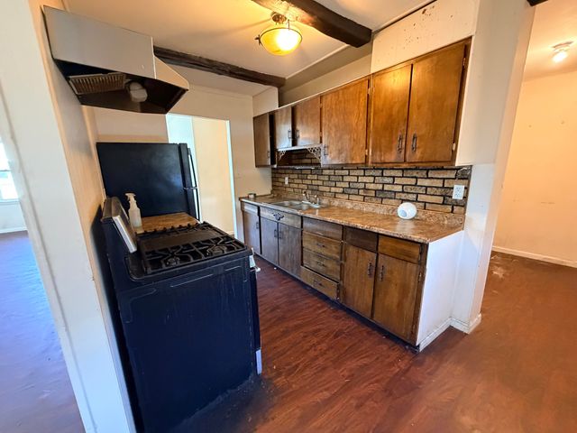 7416 Montana Avenue, Hammond, IN 46323