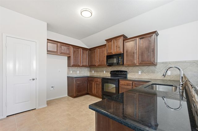 139 Meadow Crest Drive, Princeton, TX 75407