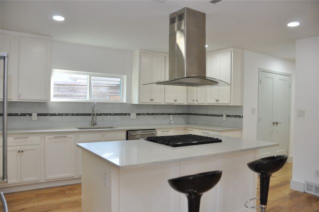8722 Angora Street, Dallas, TX 75218