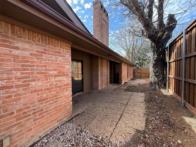 16411 Lauder Lane, Dallas, TX 75248