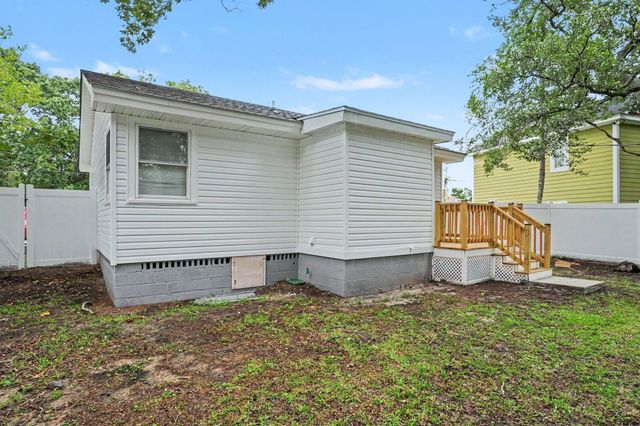 206 Maple St., Myrtle Beach, SC 29577