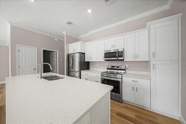 706 STANLEY AVENUE, Wildwood, FL 34785