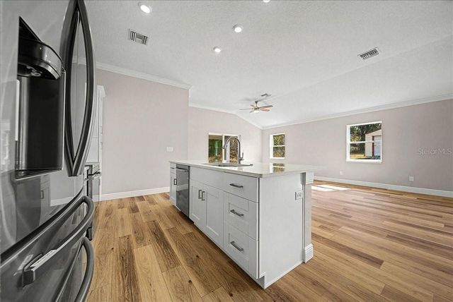 706 STANLEY AVENUE, Wildwood, FL 34785