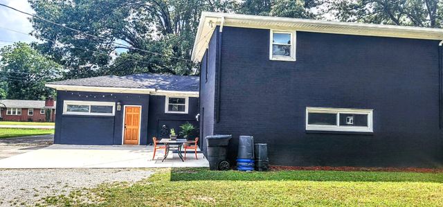 522 Stone Blvd, Tullahoma, TN 37388