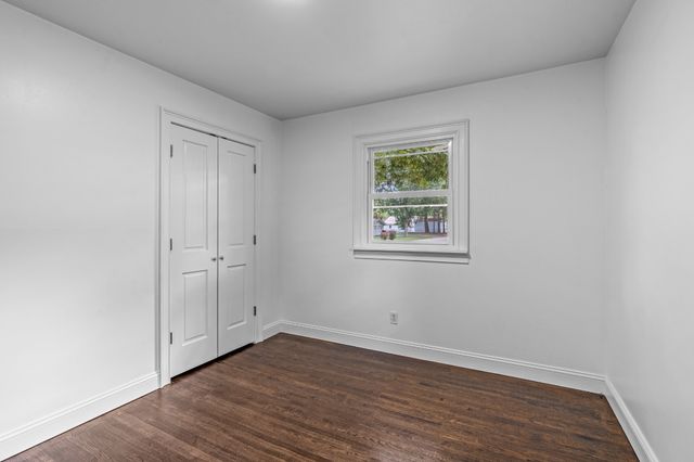 522 Stone Blvd, Tullahoma, TN 37388