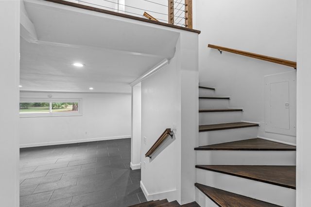 522 Stone Blvd, Tullahoma, TN 37388
