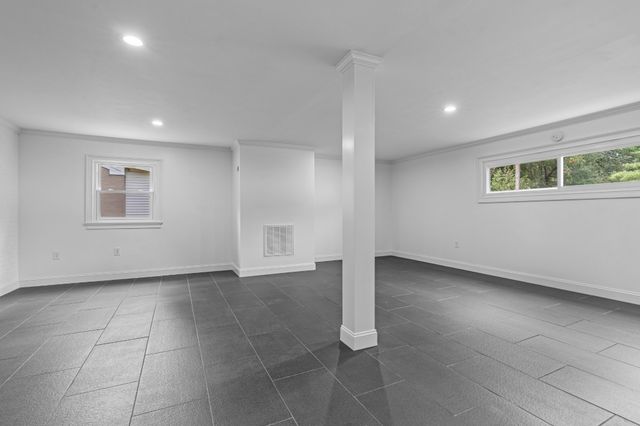 522 Stone Blvd, Tullahoma, TN 37388