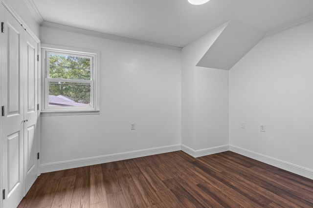 522 Stone Blvd, Tullahoma, TN 37388