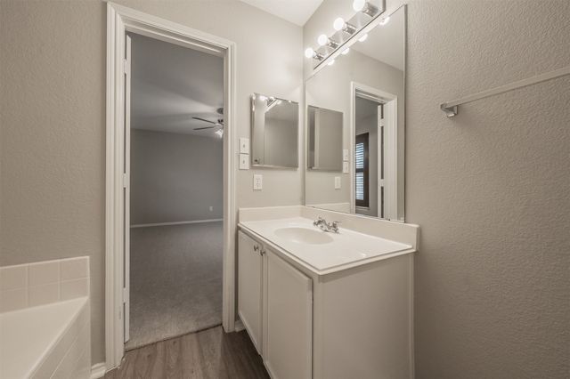 6017 Bronze River Road, Fort Worth, TX 76179