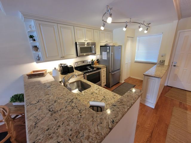 353 S Us Highway 1 B207, Jupiter, FL 33477
