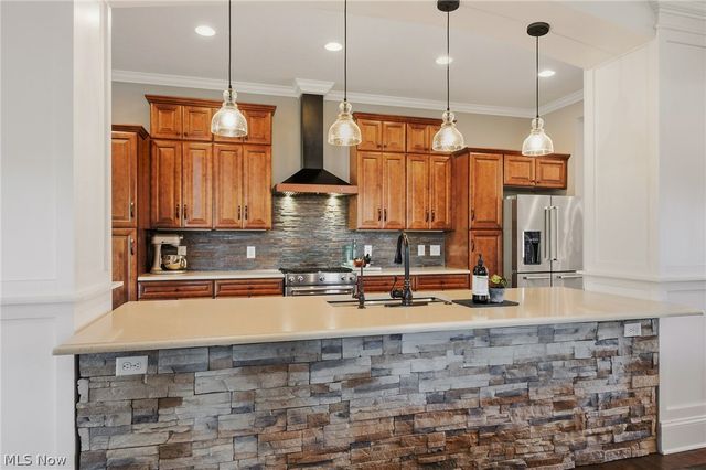577 Lyonswood Drive, Hinckley, OH 44233