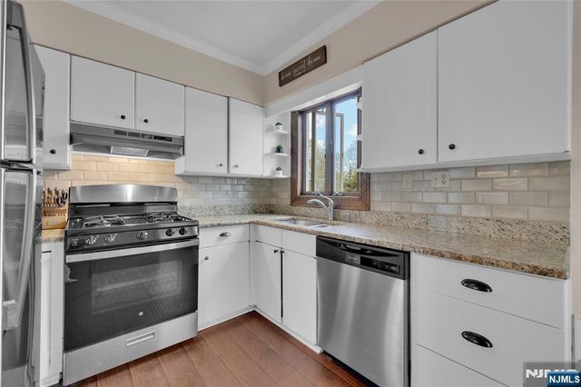 17 Lane Avenue, West Caldwell, NJ 07006