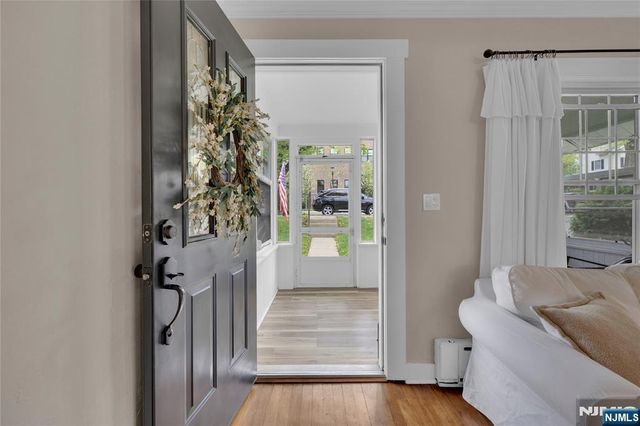 17 Lane Avenue, West Caldwell, NJ 07006