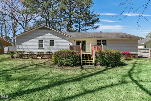 1125 Par Three Drive S, Wilson, NC 27893