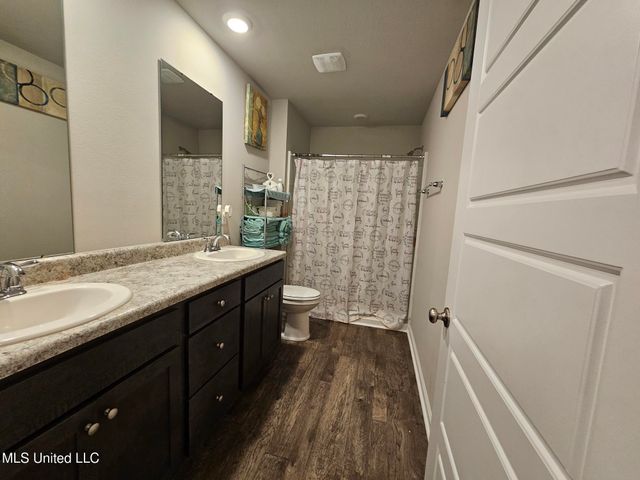 2205 Magazine Street, Ocean Springs, MS 39564