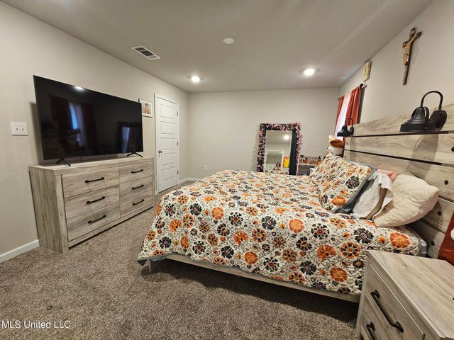 2205 Magazine Street, Ocean Springs, MS 39564