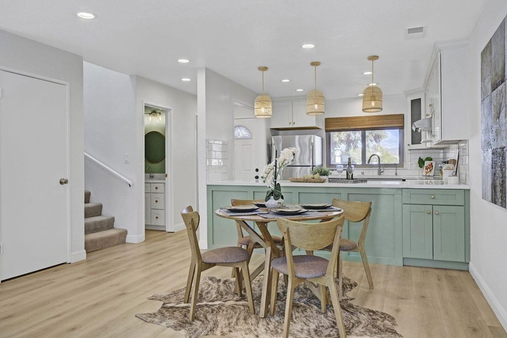 Image 13 of property listing at 3218 3218 Fir Ave, Alameda, CA 94502