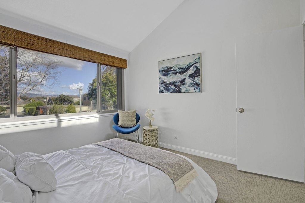 Image 27 of property listing at 3218 3218 Fir Ave, Alameda, CA 94502