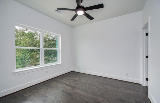 5024 Winnetka Street C, Houston, TX 77021