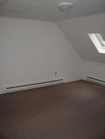 49B Dean Avenue B, Franklin, MA 02038