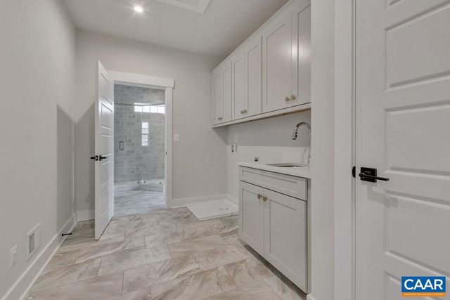 52 FARROW DR, Charlottesville, VA 22901