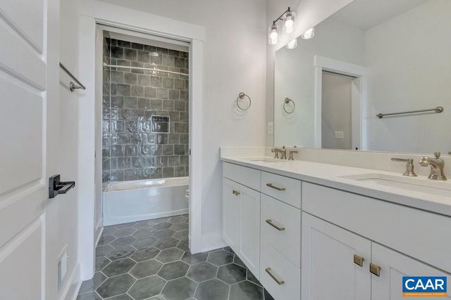 52 FARROW DR, Charlottesville, VA 22901