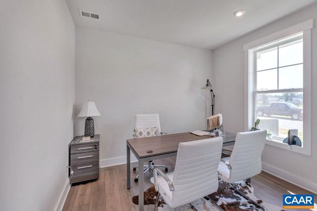 52 FARROW DR, Charlottesville, VA 22901