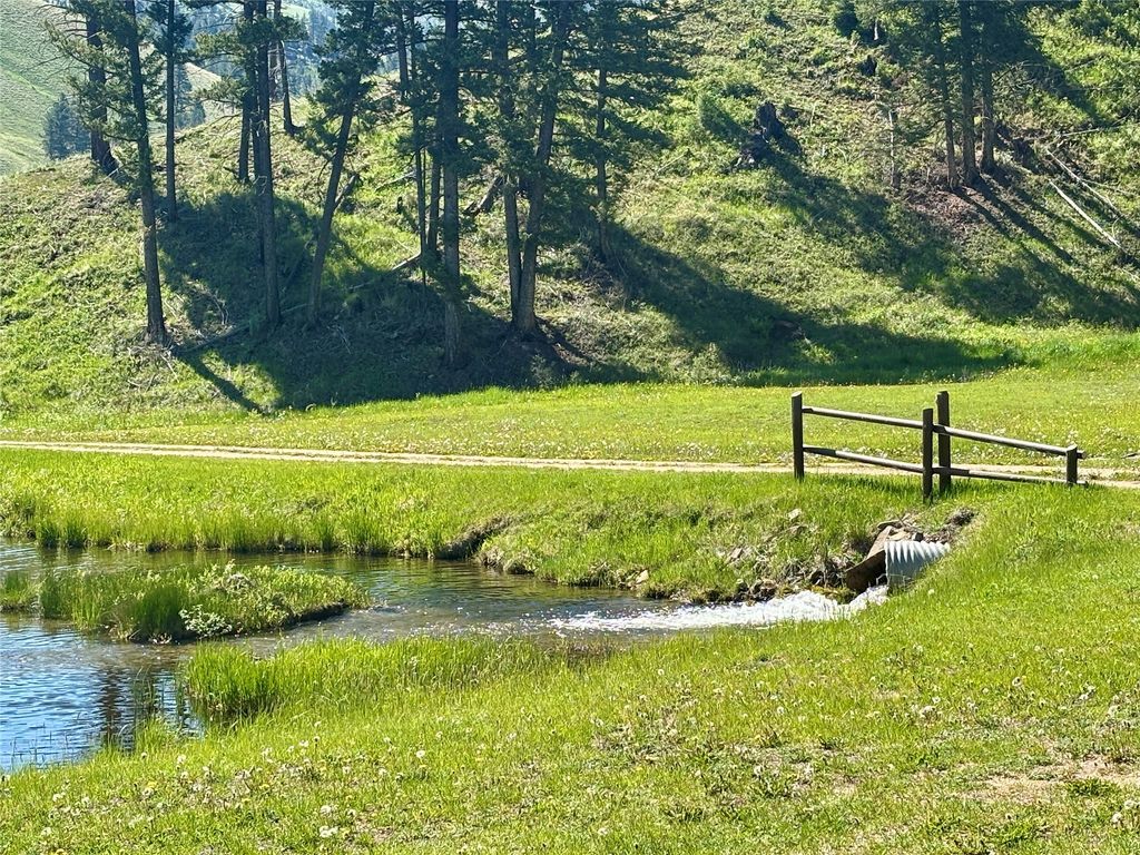 7601 Us Highway 93 S, Sula, MT 59871 photo 9