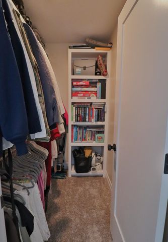 5247 N Cambridge St, Bel Aire, KS 67226