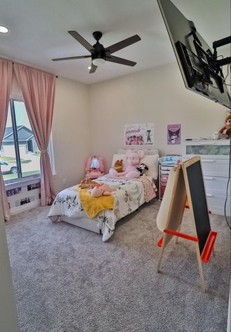 5247 N Cambridge St, Bel Aire, KS 67226