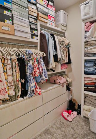 5247 N Cambridge St, Bel Aire, KS 67226