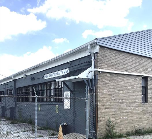 15801 Schaefer Highway, Detroit, MI 48235